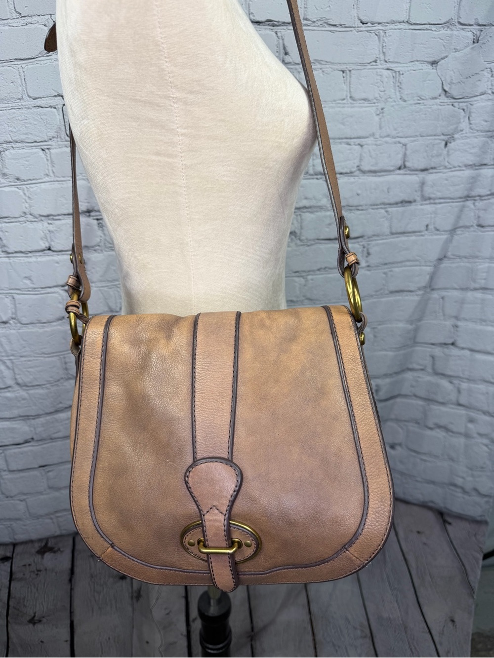 Vintage Leather Fossil Crossbody Bag
